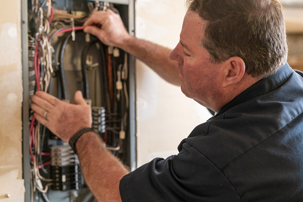 Mister Sparky Of Wilmington Will Give You Great Emergency Electrical Service | Wilmington, NC