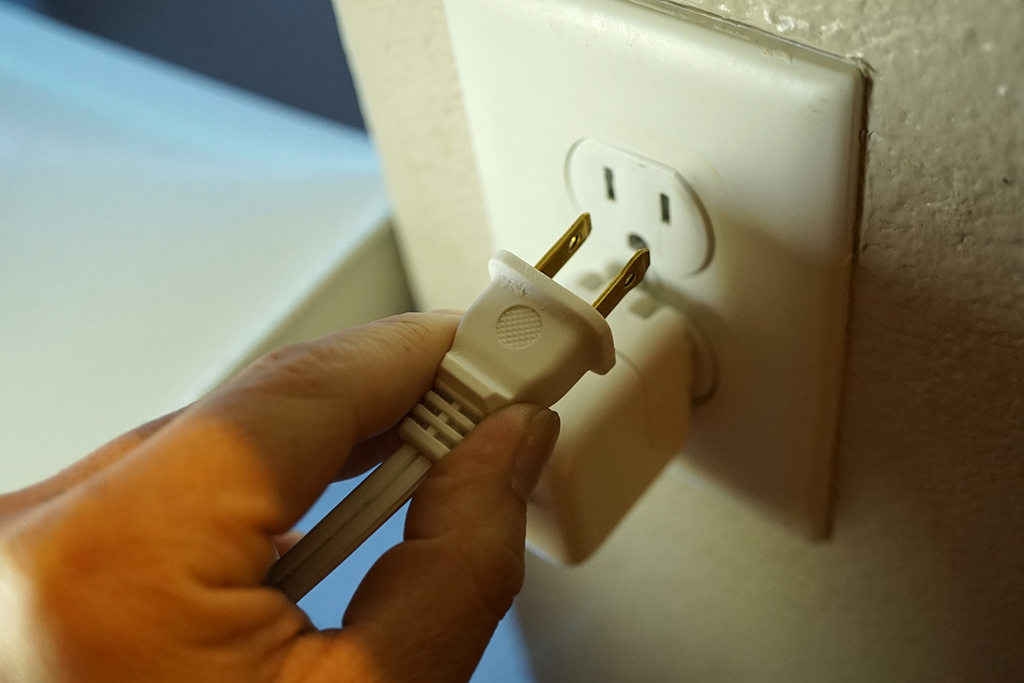 Common Electrical Problems That Require An Emergency Electrician To Fix | Wilmington, NC
